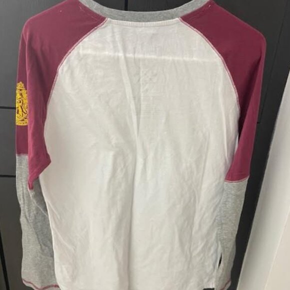Harry Potter Studios London Gryffindor Long Sleeve Tshirt Kids XL Womens S NWOT - Picture 3 of 9